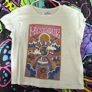 Size large, a cream, white color
